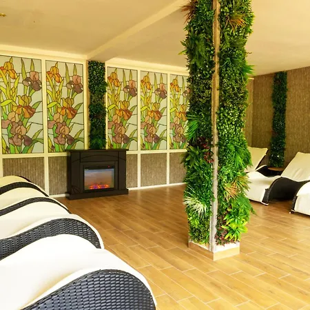 Hotel почивен комплекс минкови бани 3*
